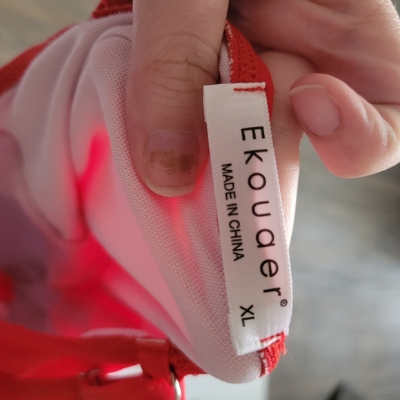 NWT Ekouaer Swim Suit Red One Piece Size XL - Picture 2 of 2